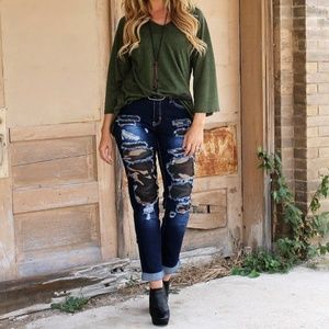 EUC L&B Darkwash Camo Patch Distressed Jeans 18